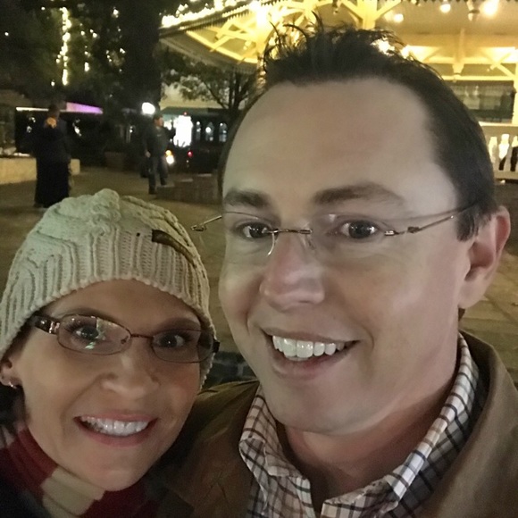 Meet your Posher, Amy - Picture 2 of 2